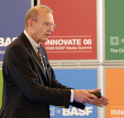 Dr. Stefan Marcinowski