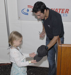 Jeff Simmons Signing Autographs