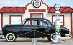 Tad Whitten's replica of a 1933 Filling Station