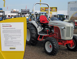 New Holland Boomer 8N